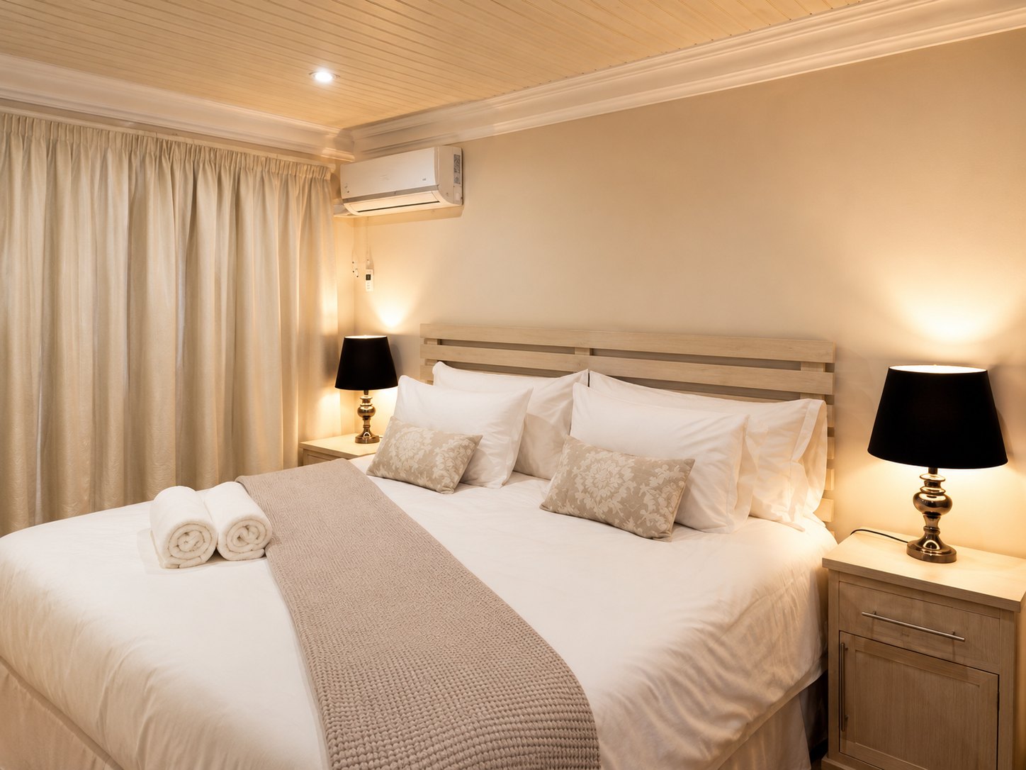 Luxury room at Grand House Lodge